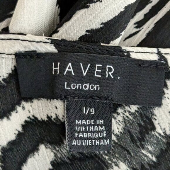 HAVER LONDON Black Zebra Print Long Sleeve Knotted Crop Top; Size L - Picture 3 of 5